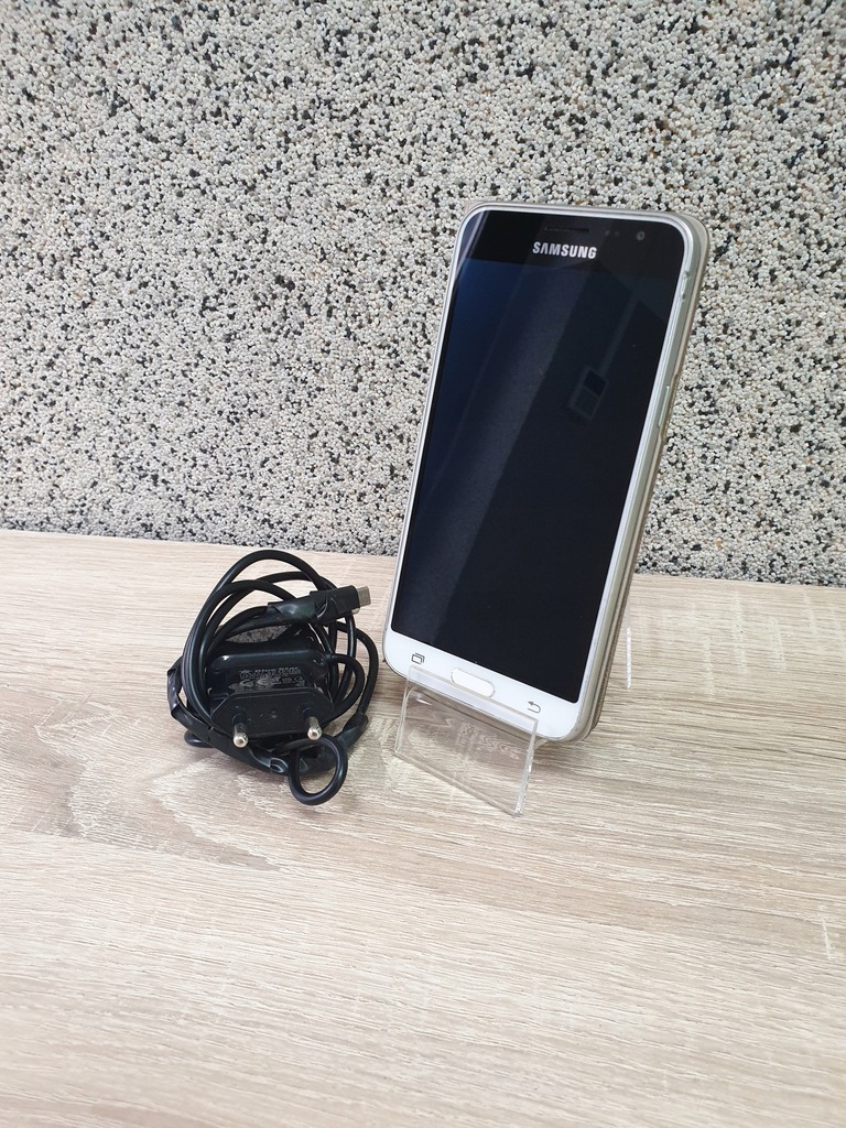 Samsung galaxy J3 2016 (1563/s/19)