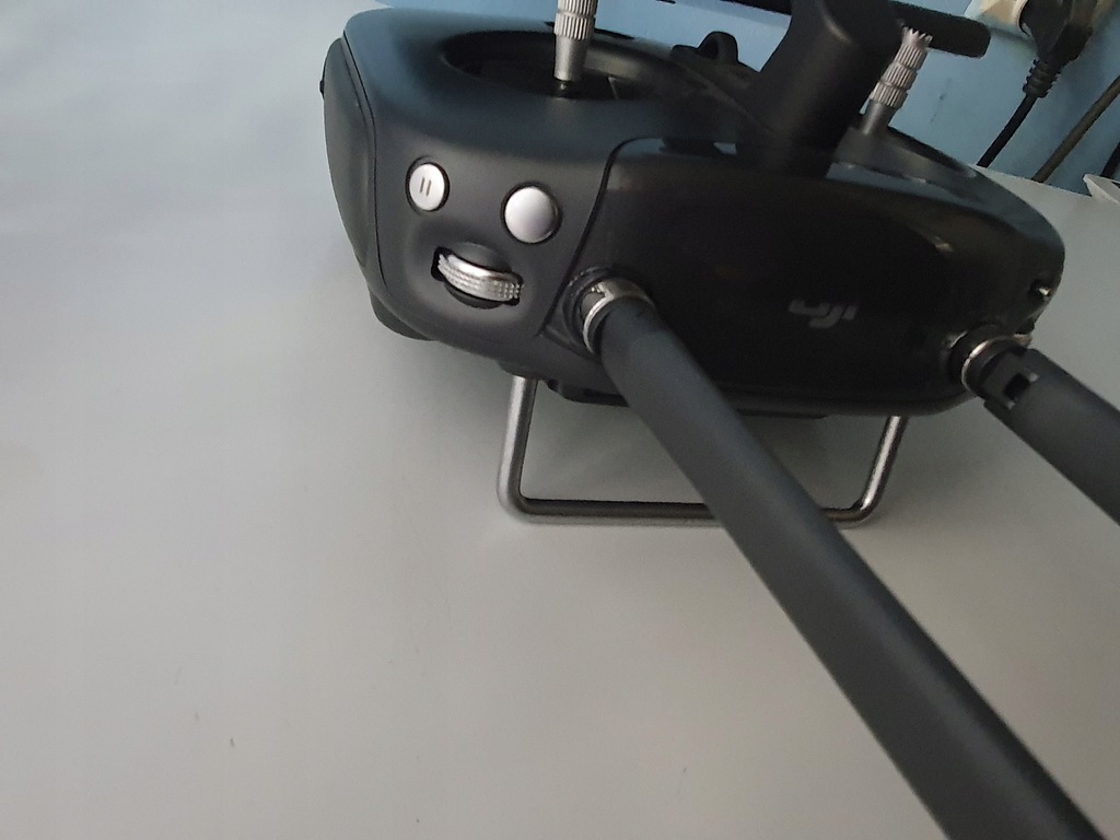 Купить Контроллер DJI Phantom 4 Pro GL300E: отзывы, фото и ...