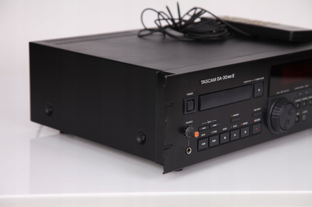 その他 TASCAM DA-30 mk2 MAGNETOFON DAT TASCAM DA-30 MK II - 15171667301 - oficjalne