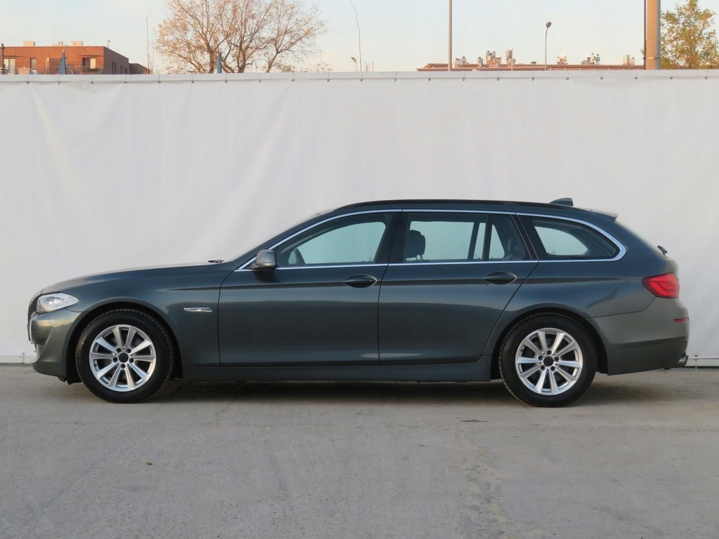 Купить BMW 5 520 d, 181 л.с., Автомат, Кожа, Нави, Ксенон: отзывы, фото, характеристики в интерне-магазине Aredi.ru