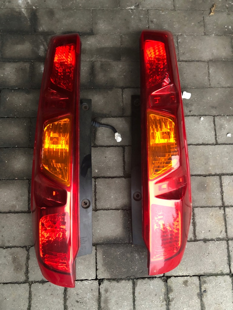 Nissan X-Trail T31 LAMPA TYLNA LEWA PRAWA ORYGINAL - 12919712518 ...