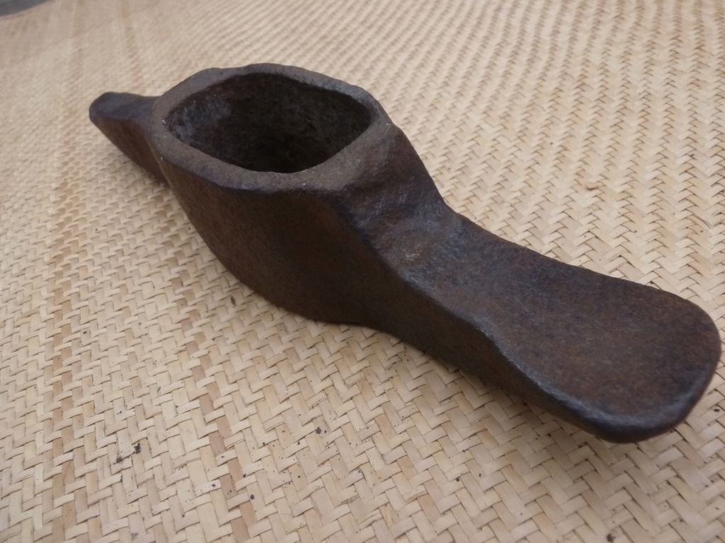 Zabytkowy mały kilof