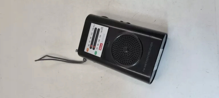 RADIO NEW AUDIO FM-AM R205 PORTABLE