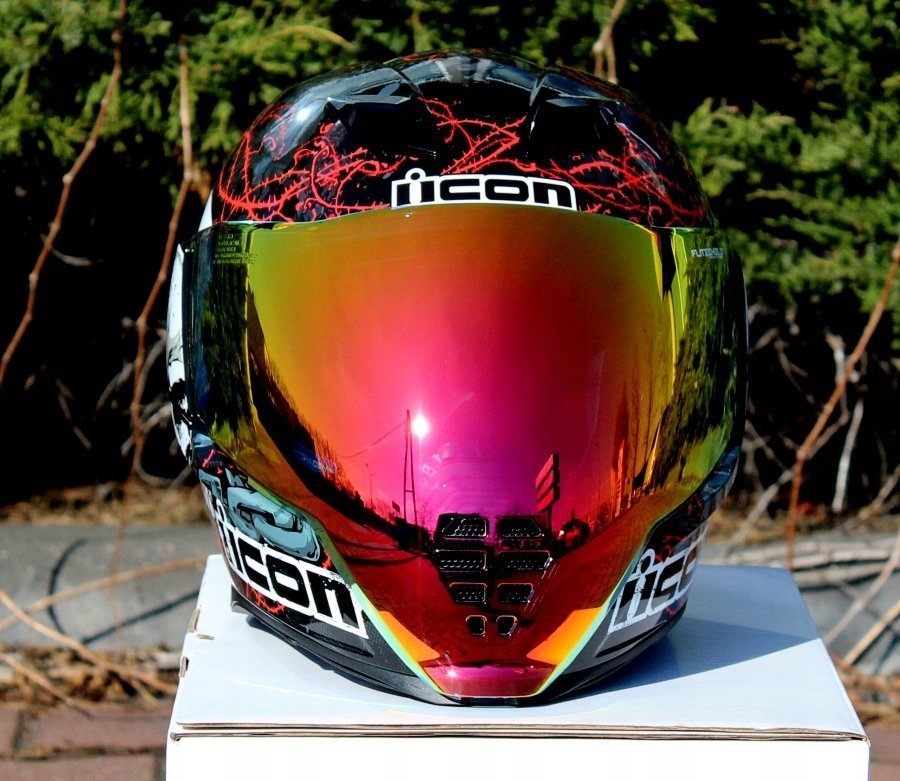 セキュリティ・セーフティ ICON AIRFLITE SKULL 18 Kask ICON Airflite