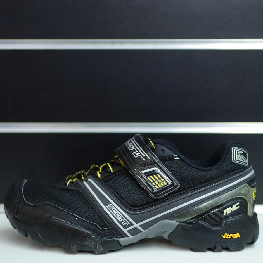 Buty rowerowe SCOTT Boulder VIBRAM z 520PLN EU38