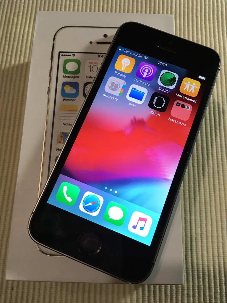 Smartfon Apple iPhone 5S; 32 GB, pudełko, etui