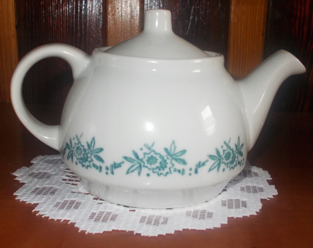 Dzbanek porcelanowy do herbaty dekor Bogucice