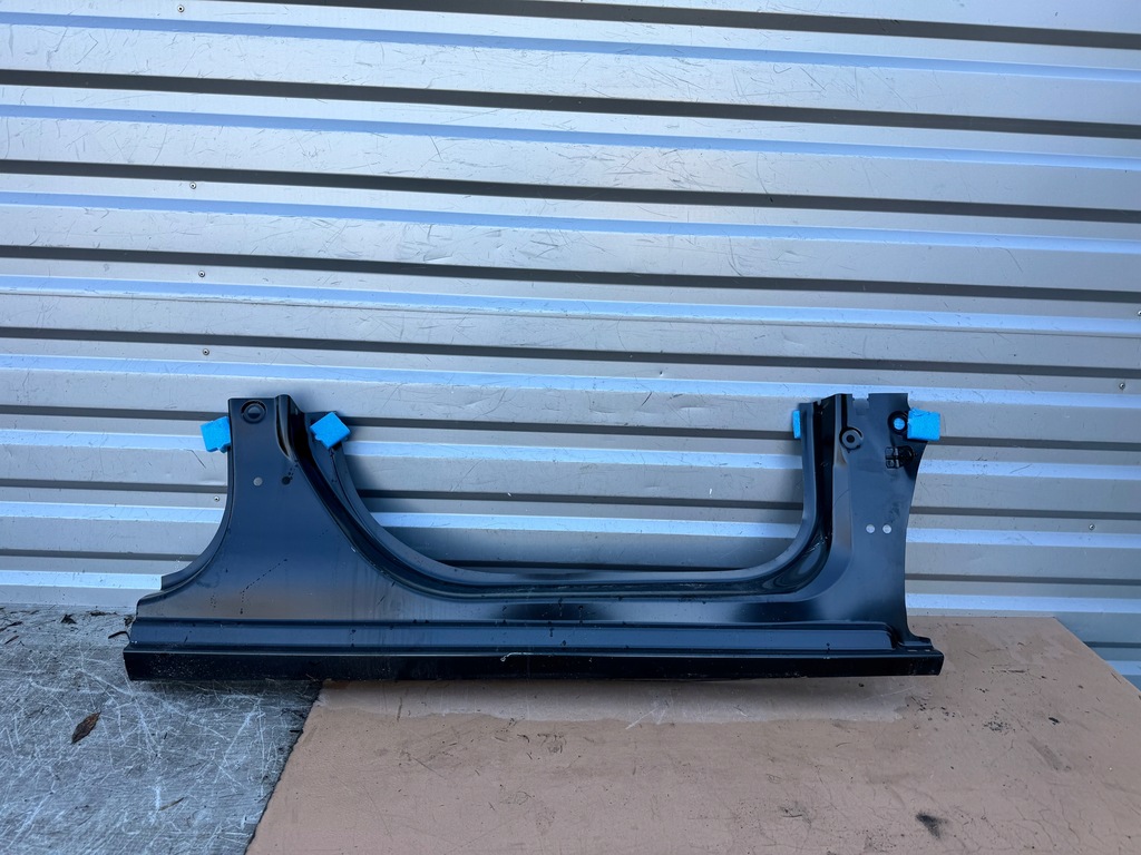 OPEL ASTRA K 5 V 2016-2021 próg słupek prawy 39045588 39117464