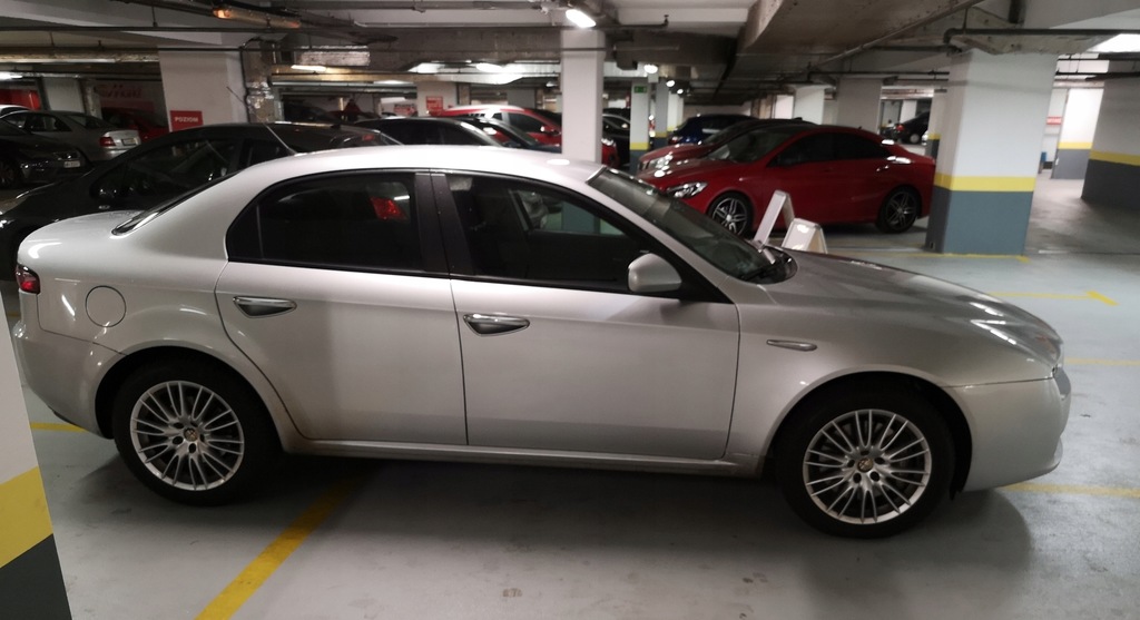 Купить Alfa Romeo 159 2.4 JTD 200 л.с. седан серебристый - 2006 г.: отзывы, фото, характеристики в интерне-магазине Aredi.ru