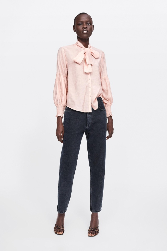 Coralꪔ̤̫ Air Jordan 1 Mid Coral Chalk » SneakersJoint