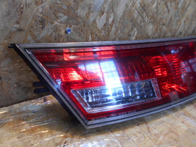 HONDA CIVIC VIII UFO LAMPA TYŁ Z KLAPY 7408492036