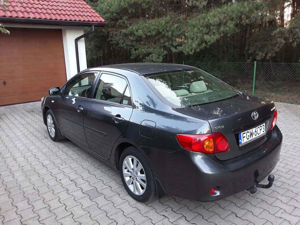 Toyota Corolla E15 2006 137tys KM 1.6 LPG KeyLesGo