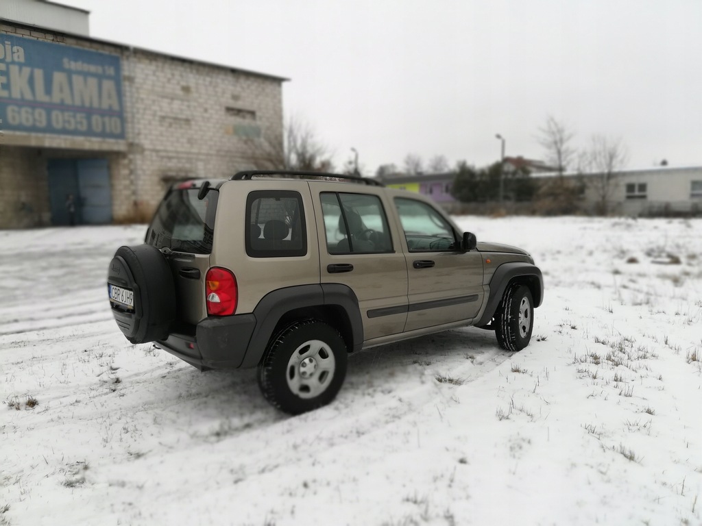 Jeep Cherokee kj 2.4 benzyna/gaz sprawny napęd 4x4