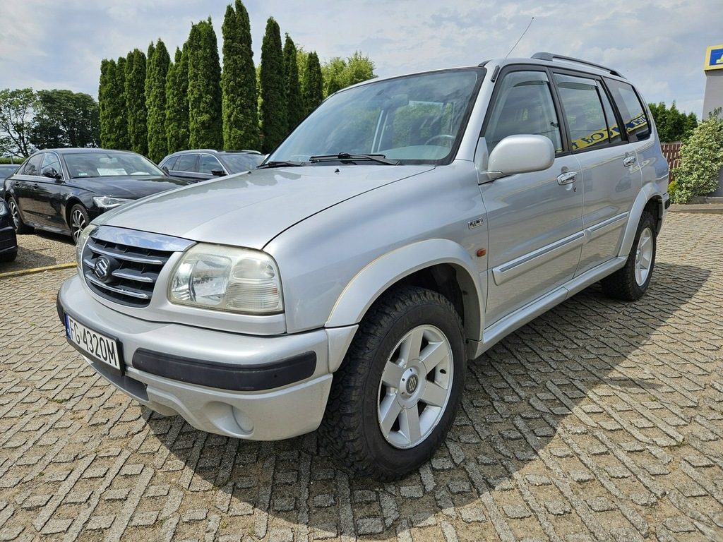 Suzuki Grand Vitara 2,8 benzyna 173KM 4x4 XL