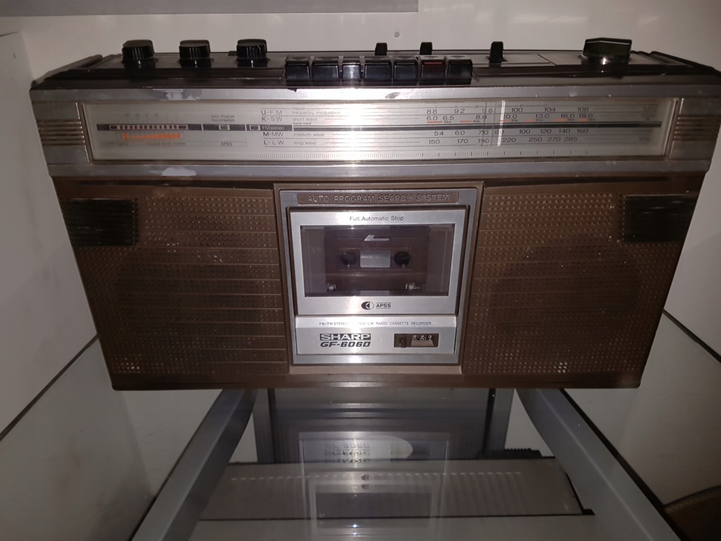 RADIOMAGNETOFON SHARP GF-6060 okazja od 19 zł