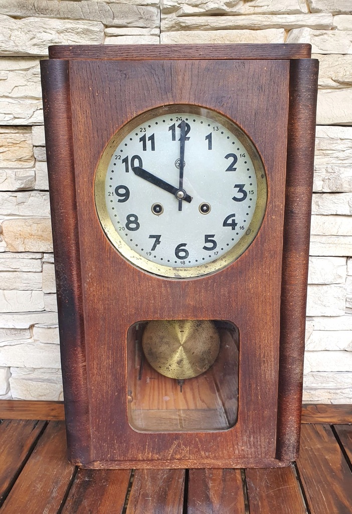 Stary zegar ścienny METRON zabytek PRL