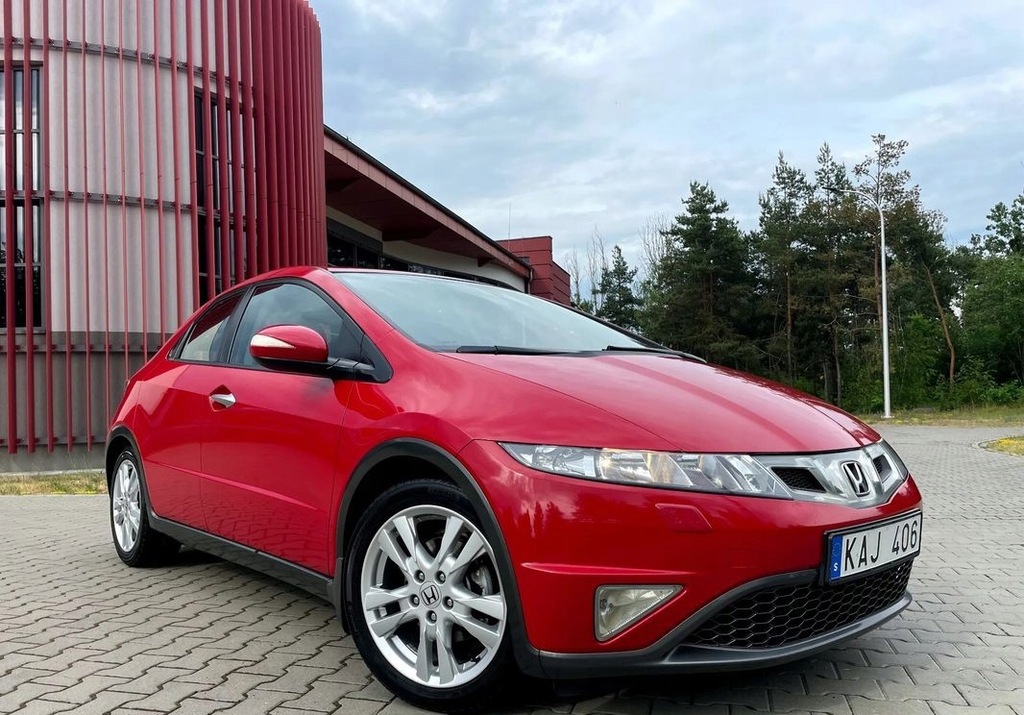 Honda Civic 1.8 Benzyna 140KM