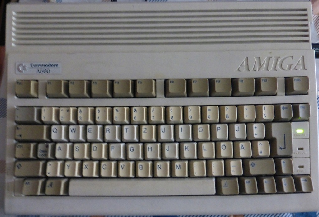 Komputer Commodore A600 z emulatorem GOTEK