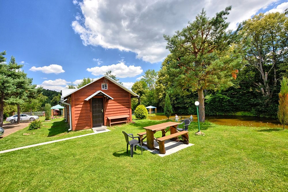 Do wynajęcia DOMKI i DOM nad SOLINĄ AGROTURYSTYKA