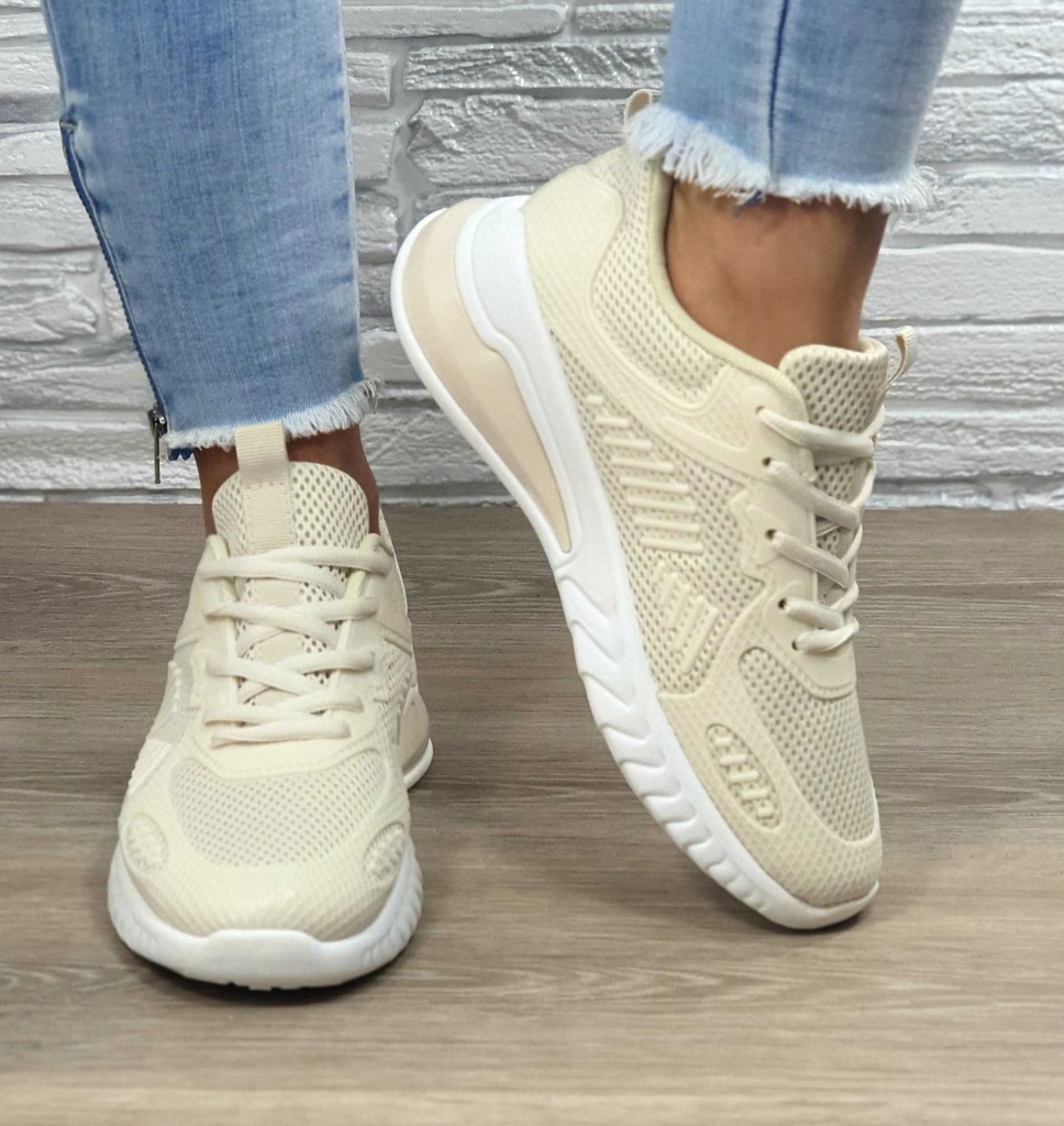 Купить Женская обувь Adidas Кроссовки Comfortable Molly 39: отзывы, фото, характеристики в интерне-магазине Aredi.ru