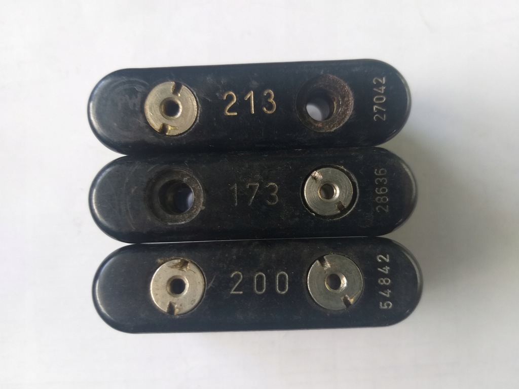 REZONATORY KWARCOWE TYPU 10 RT