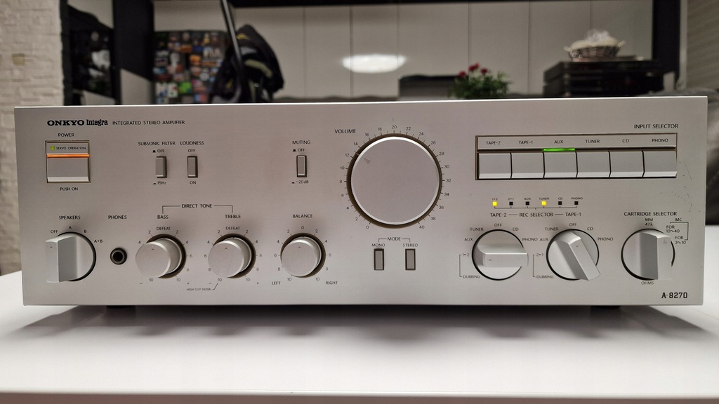 Onkyo Integra A-8270