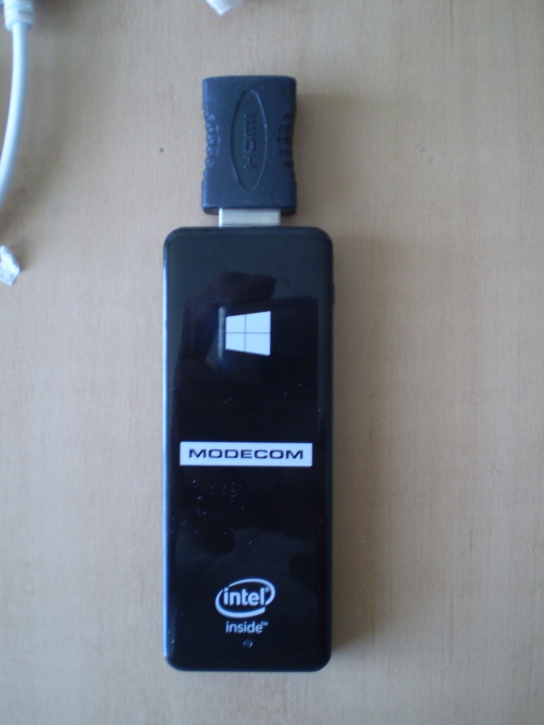 Mini Komputer MODECOM Free PC Z3735F