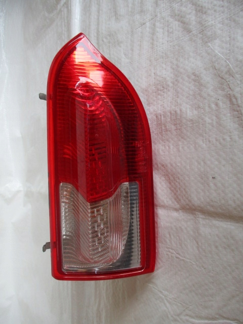 OPEL INSIGNIA KOMBI LAMPA TYL LEWA BAGAZNIK