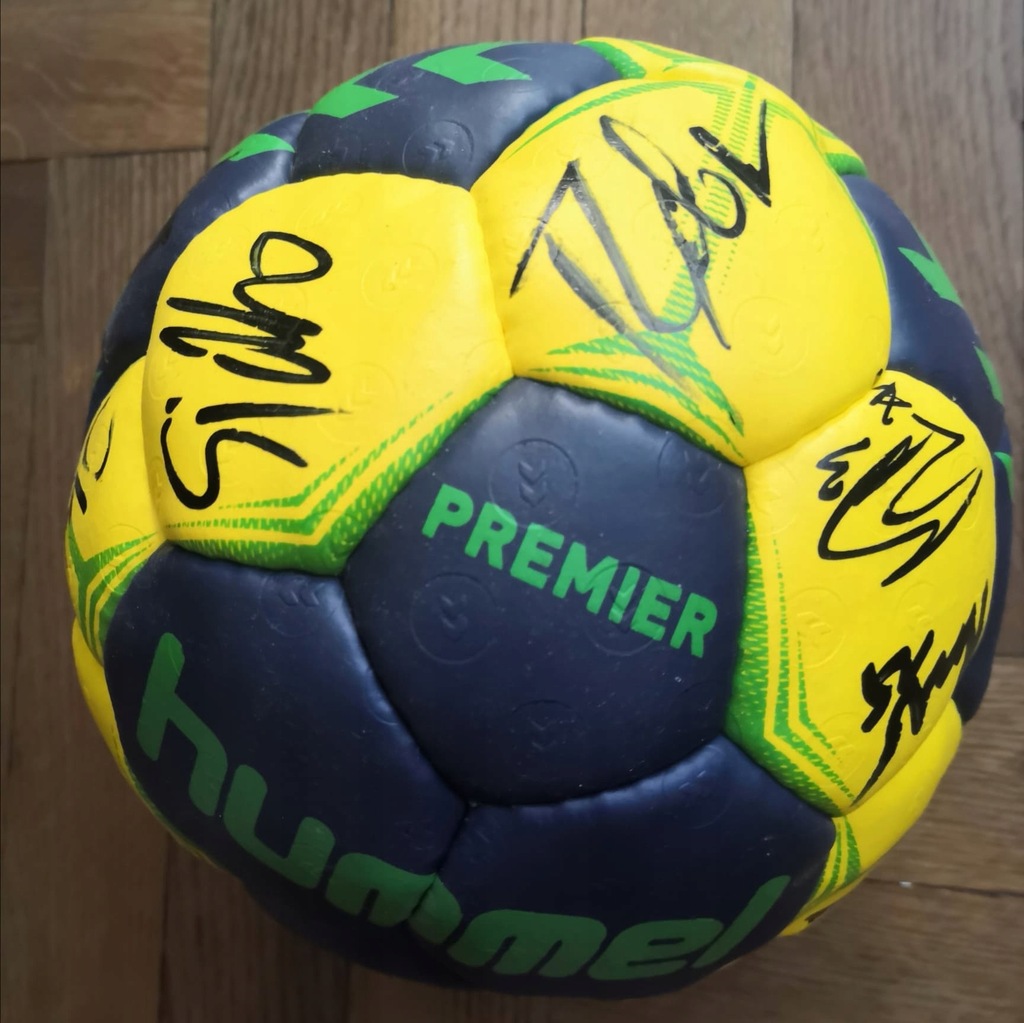 Piłka Hummel Premier - podpisy sław piłki ręcznej