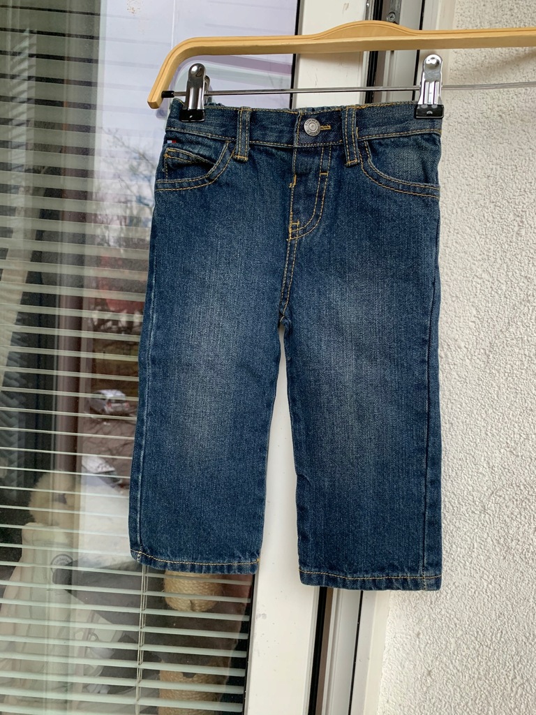Spodnie dziecięce jeansy Hilfiger r 12 mies