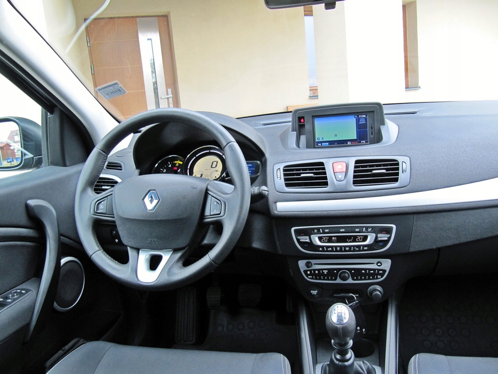 Купить *TOP AUTO* RENAULT MEGANE 1.9 DCI*131KM*XENON*NAVI: отзывы, фото, характеристики в интерне-магазине Aredi.ru