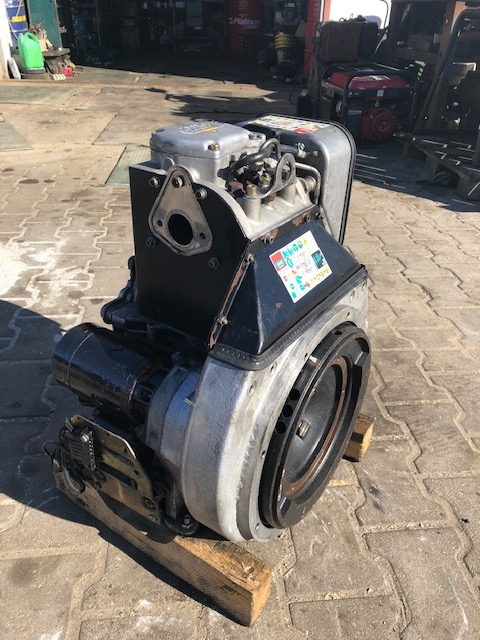 silnik hatz 1d81z 1d81s