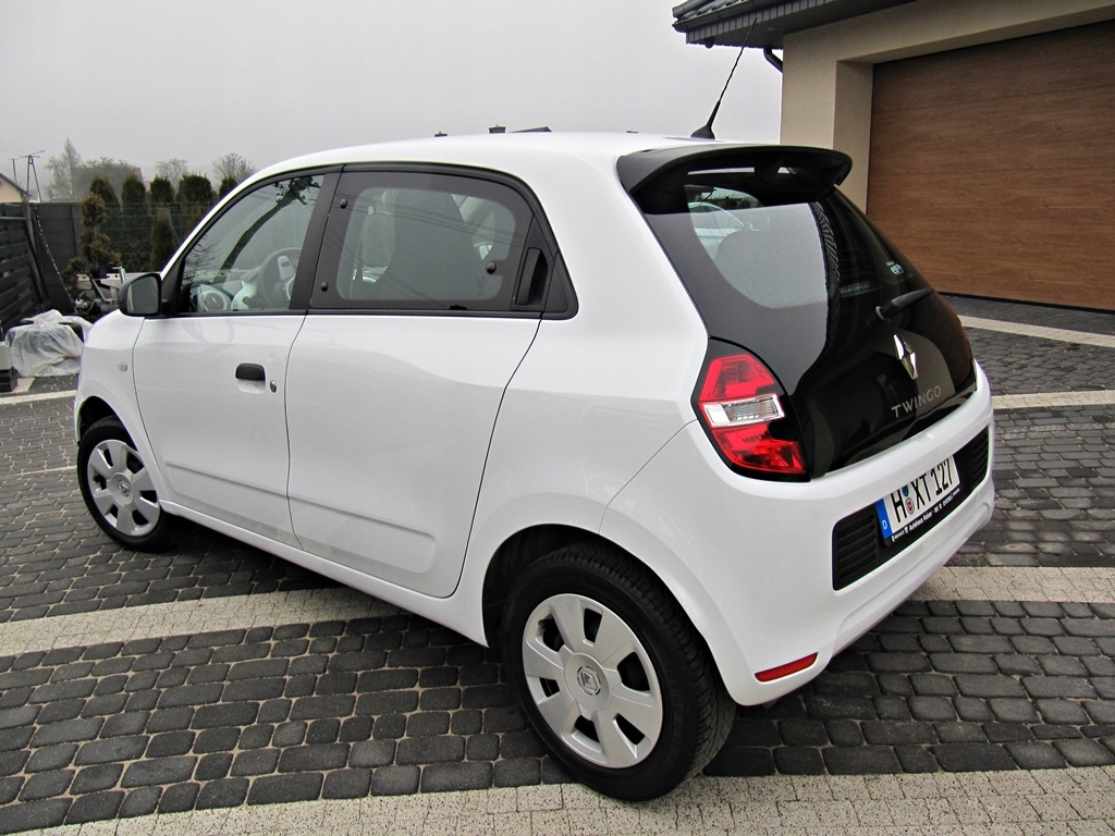 Купить *ПРЕДЛОЖЕНИЕ* RENAULT TWINGO III 1.0* 69 л.с. * КОНДИЦИОНЕР* 5D: отзывы, фото, характеристики в интерне-магазине Aredi.ru