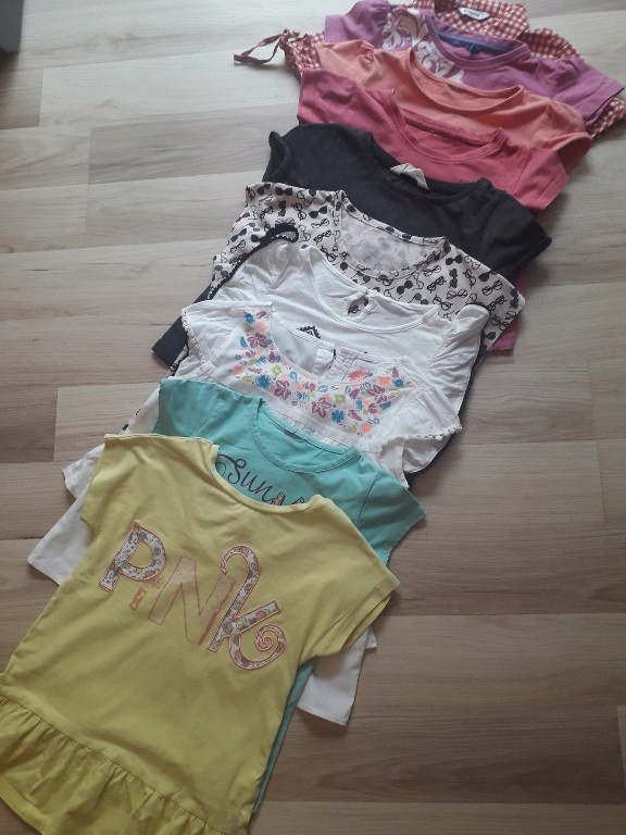 10 modnych bluzeczek dla dziewczynki 110-122