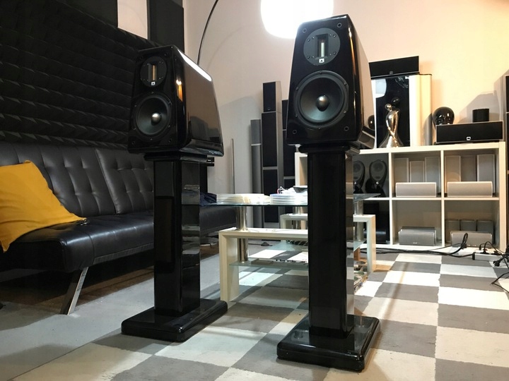 Hi-End XTZ 99.26 Black Najlepsze w klasie Standy