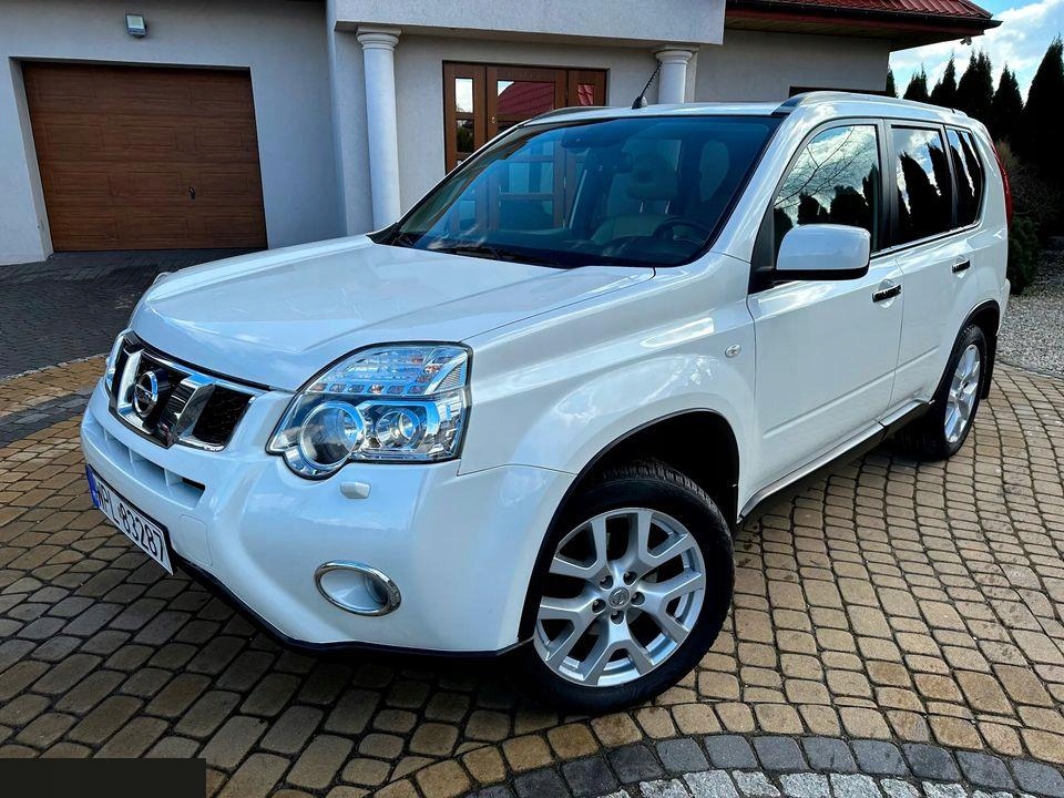 Nissan X-Trial 2.0D 4X4 2012 kamera skóra Panorama