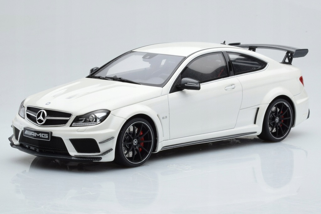 Mercedes C63 W204 AMG Black Series White GT Spirit 1/18