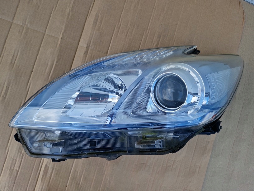 REFLEKTOR LAMPA LEWA TOYOTA PRIUS III 09-11 EUROPA