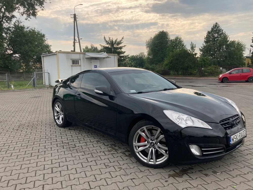 Hyundai Genesis Coupe 2.0T