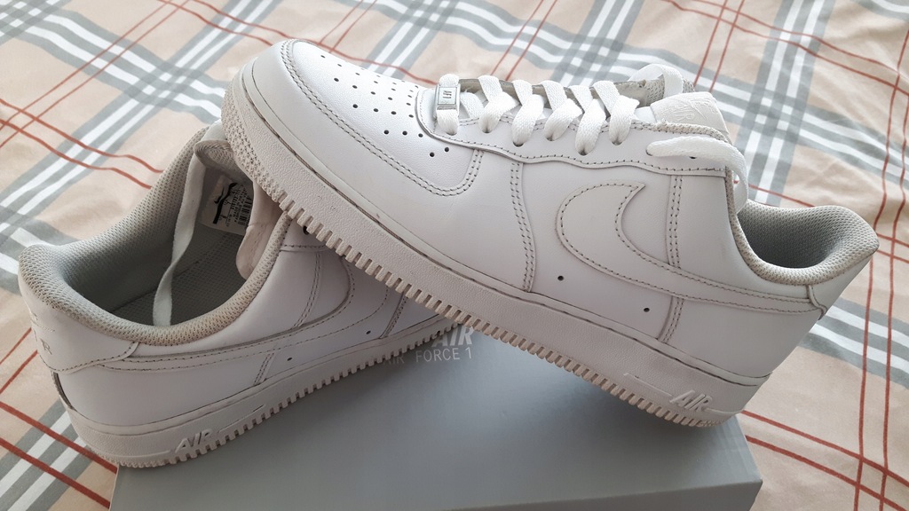 Buty Nike Air Force 1 Low 07 41 biały