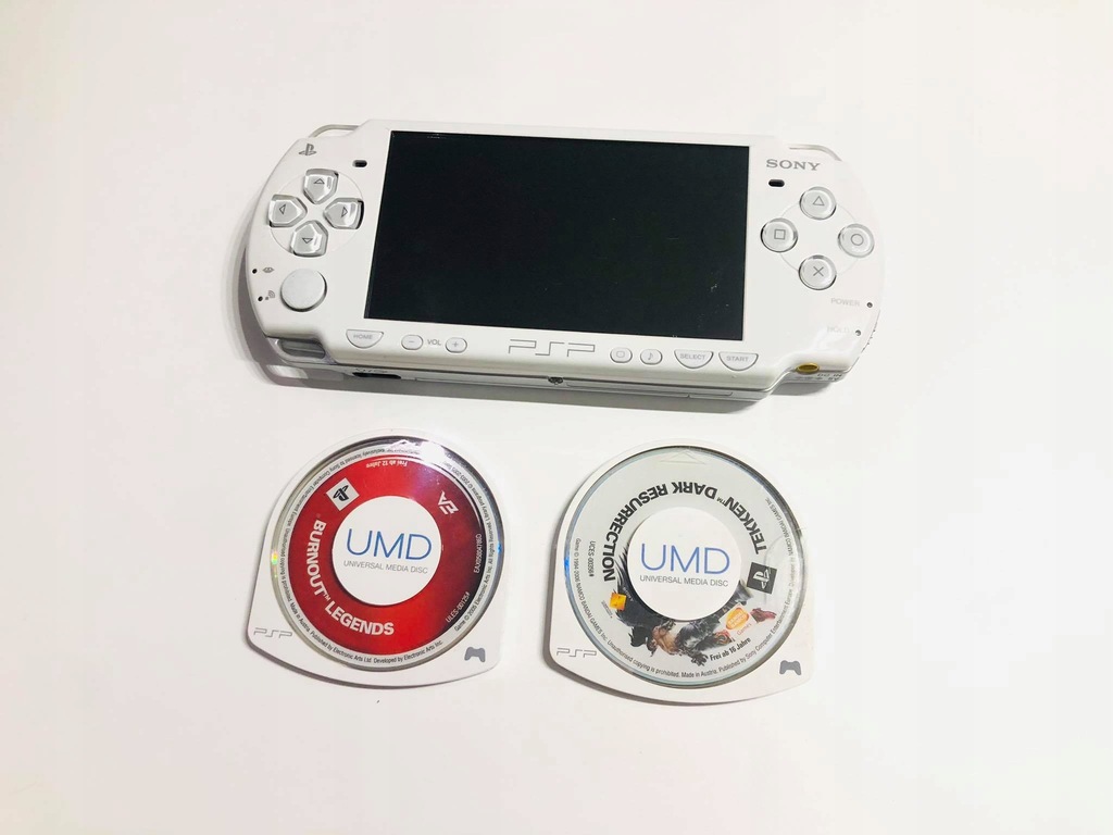 PlayStation Portable PSP - Biała - 2 gry