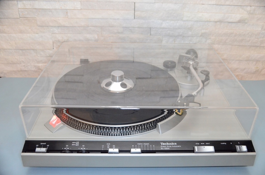 TECHNICS SL-3300 Direct Drive Automatic, Odrestaurowany