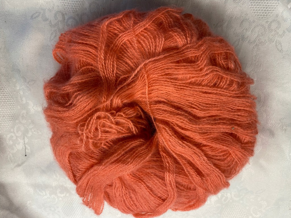 WŁÓCZKA moher 20 dkg nr 26.07-27