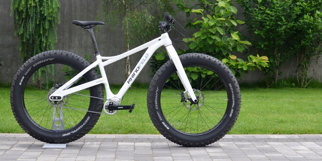 RhinoVelo One Eight Six na Pinion P1.12 fatbike