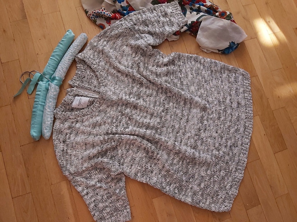 *RESERVED*LUŹNY SWETER ZIP ZŁOTA NIĆ_40