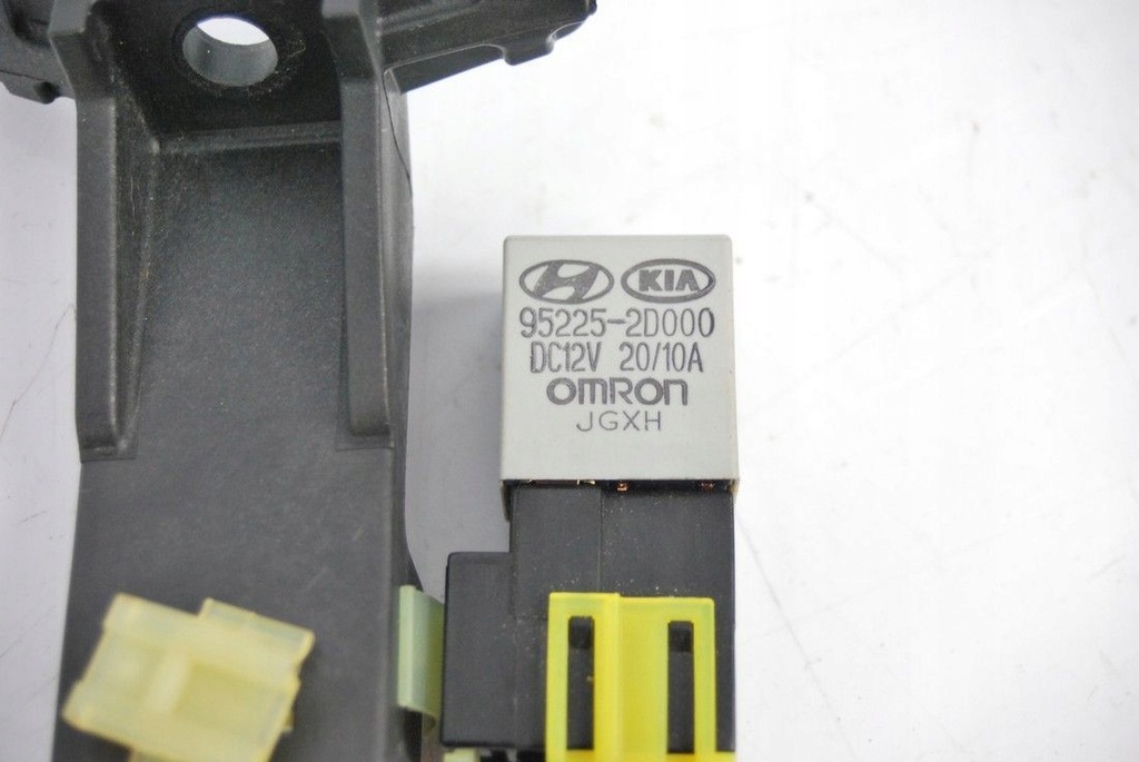 PRZEKAŹNIK 95225-2D000 HYUNDAI I20 II I30 II - 10243599579 - oficjalne ...