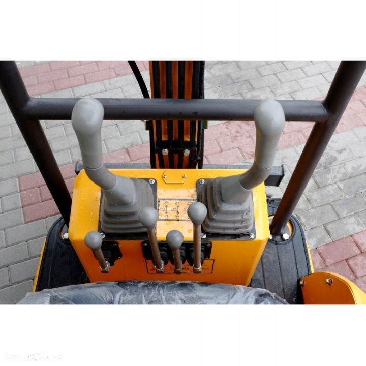 Купить ЭКСКАВАТОР Yanmar RHINOCERO XN12 MINI 26HP: отзывы, фото, характеристики в интерне-магазине Aredi.ru