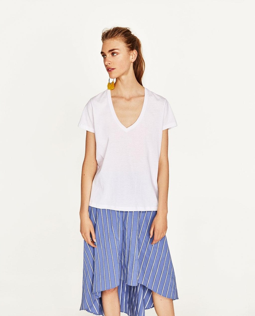 P8J014 ZARA __MD4 T-SHIRT V-NECK BASIC__S