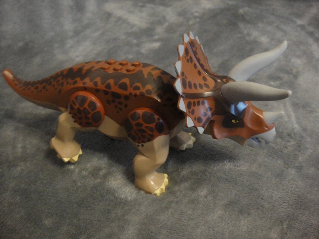 Lego Triceratops Trapper DINOZAUR
