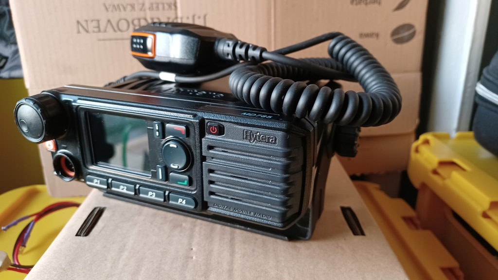 Radiotelefon Hytera MD785 VHF DMR Stan BDB